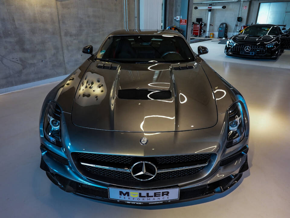 Image 3/37 of Mercedes-Benz SLS AMG Black Series (2014)