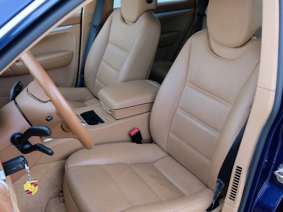 Immagine 58/70 di Porsche Cayenne S (2007)
