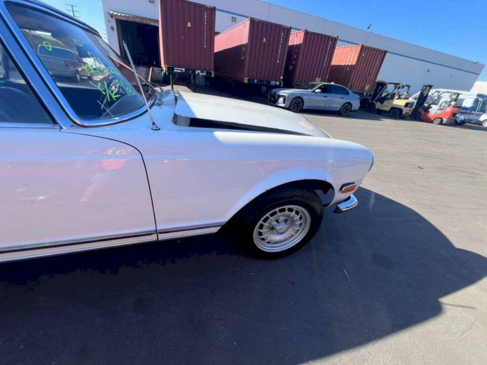 Bild 18/40 von Mercedes-Benz 280 SL (1969)