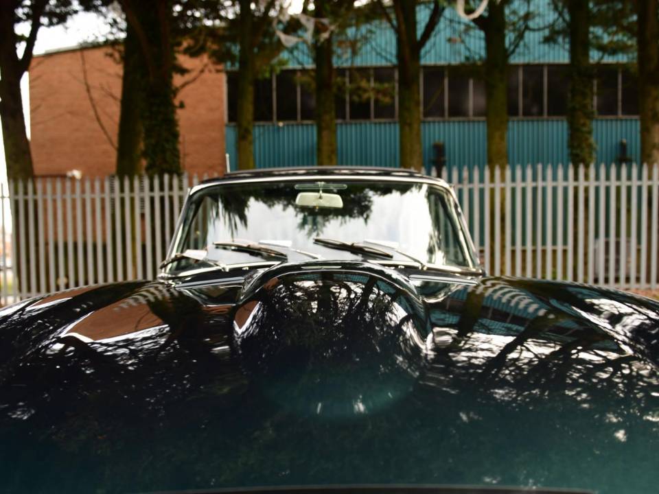 Bild 41/50 von Jaguar Type E (2+2) (1966)