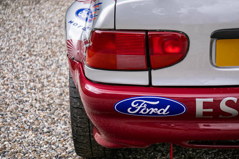 Imagen 40/41 de Ford Escort RS 2000 (1997)
