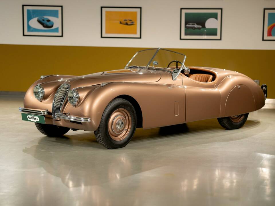 Image 2/50 of Jaguar XK 120 OTS (1952)