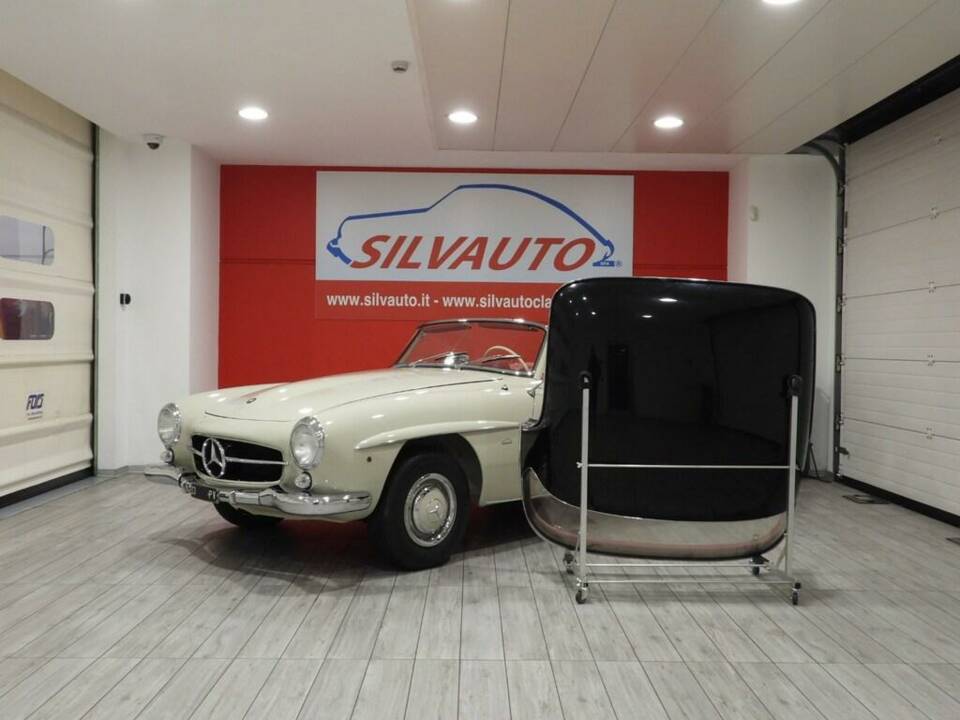 Image 11/15 of Mercedes-Benz 190 SL (1963)