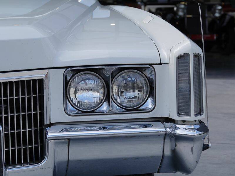 Image 14/15 of Cadillac Fleetwood Eldorado Convertible (1971)