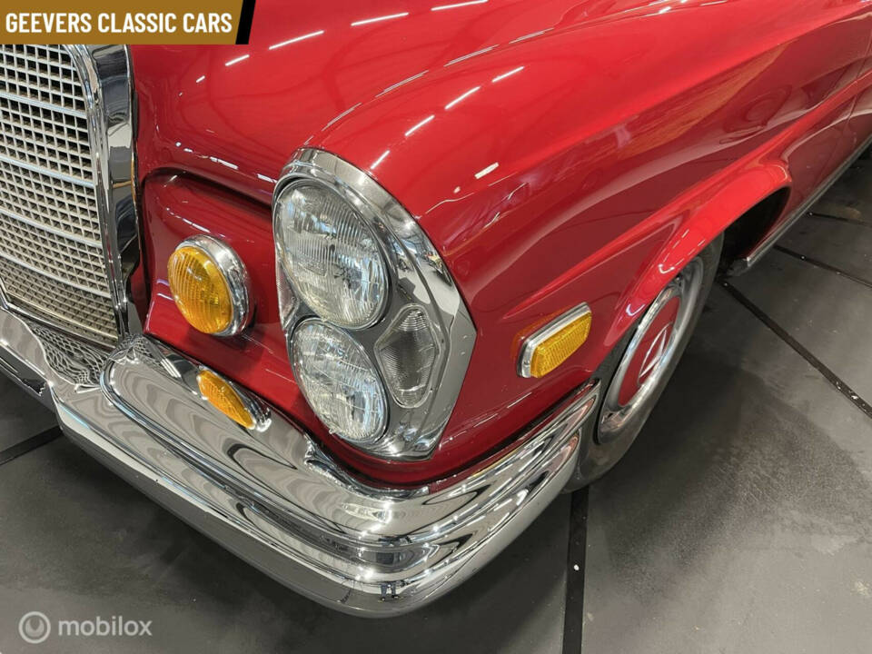 Image 33/40 of Mercedes-Benz 280 SE (1969)