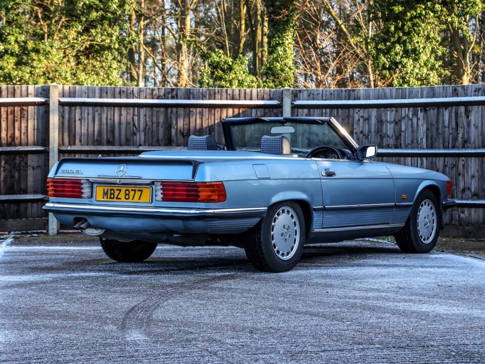 Image 3/19 of Mercedes-Benz 300 SL (1987)