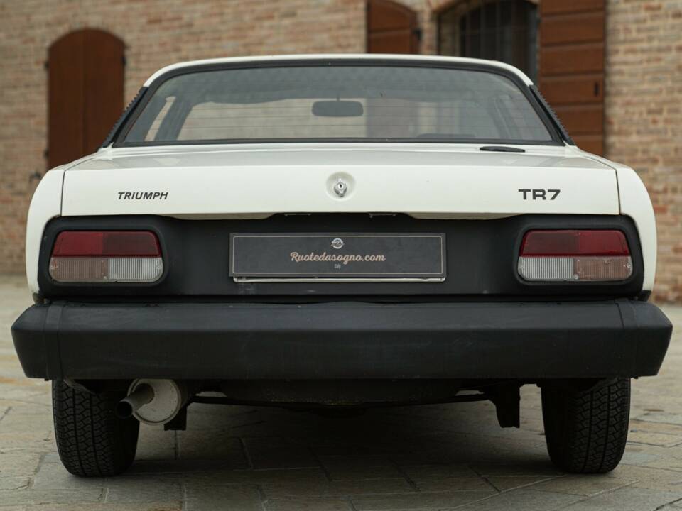 Image 8/50 of Triumph TR 7 Europa (1977)