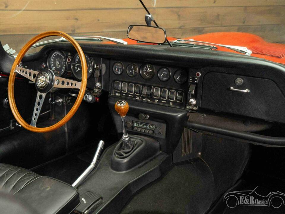 Imagen 13/16 de Jaguar E-Type V12 (1971)