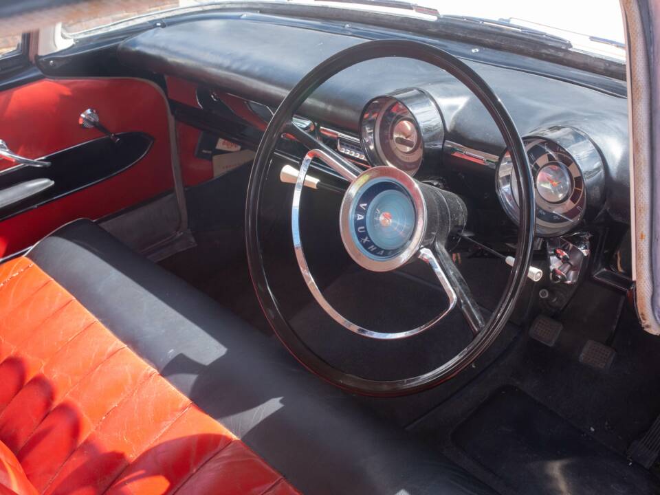 Image 48/50 of Vauxhall Cresta (1958)