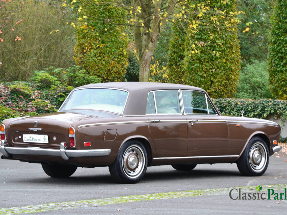 Image 5/50 of Rolls-Royce Silver Shadow I (1973)