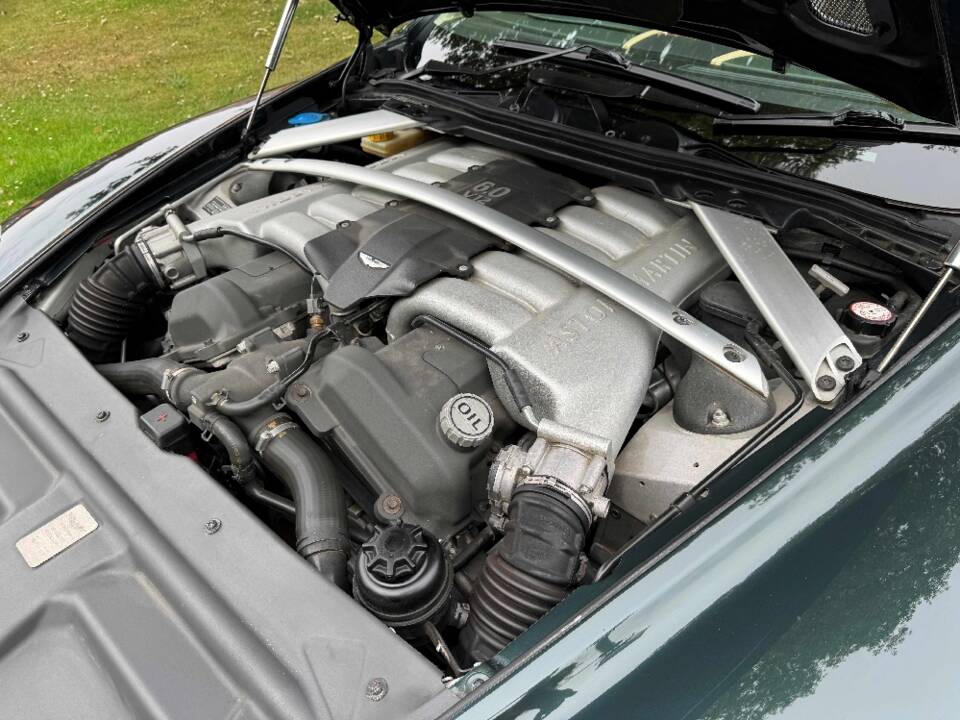 Image 39/43 of Aston Martin DB 9 (2008)