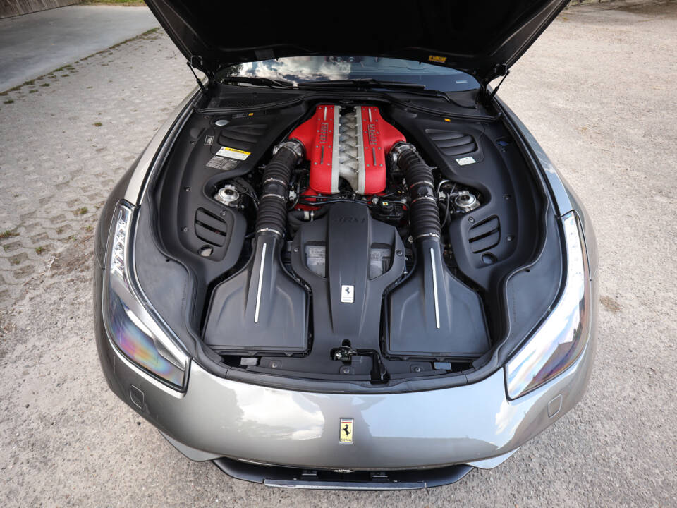 Immagine 30/61 di Ferrari GTC4Lusso (2017)