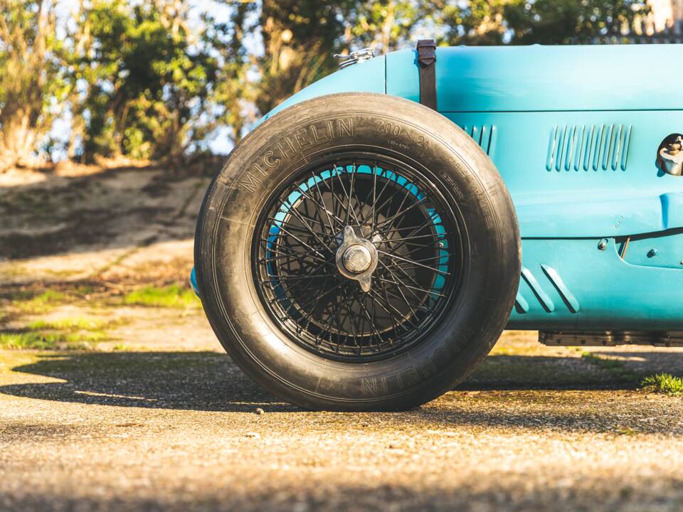 Image 8/10 of Bentley 8 Litre (1934)