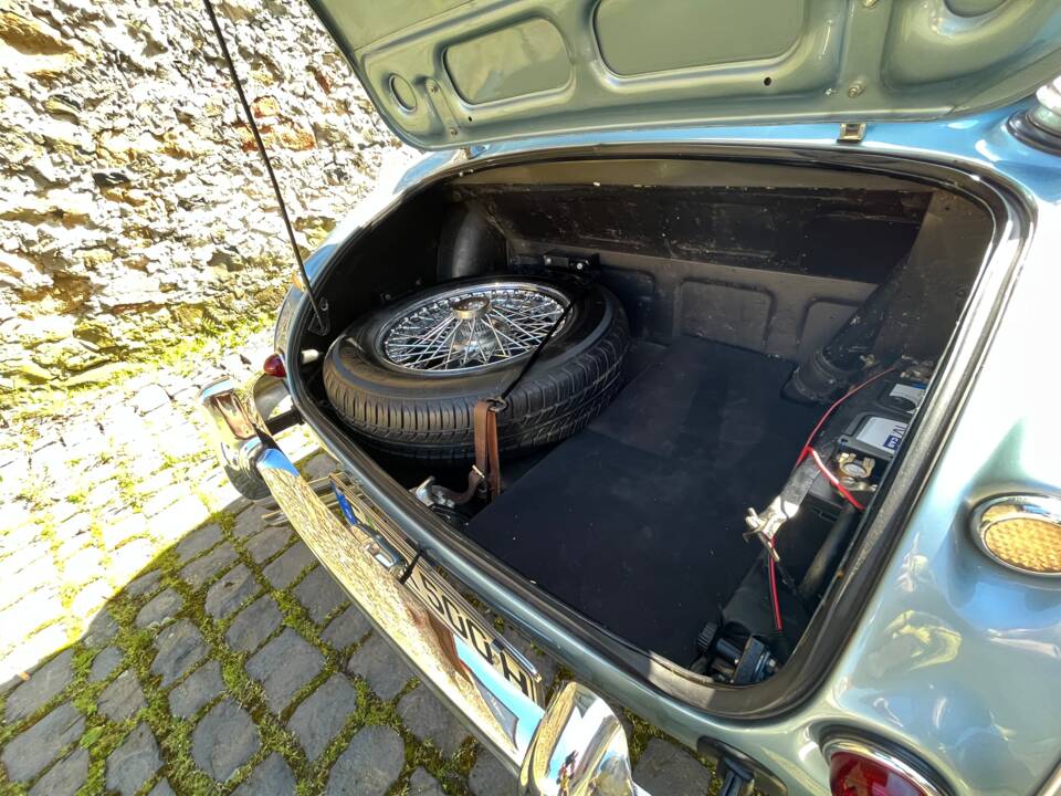 Image 25/40 of Austin-Healey 3000 Mk II (BJ7) (1963)