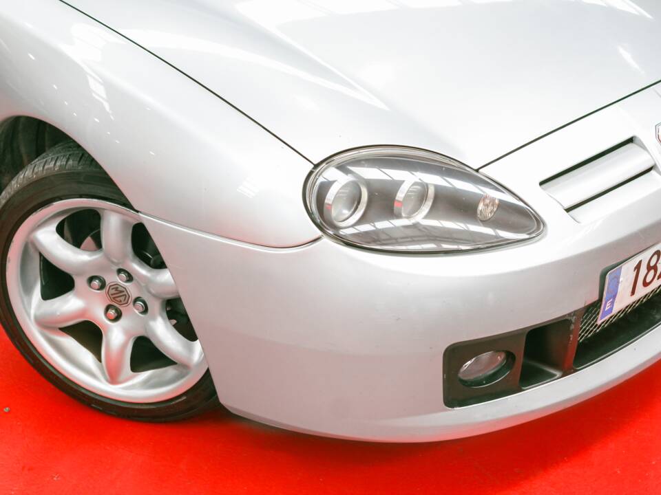 Image 3/29 of MG TF 120 (2003)