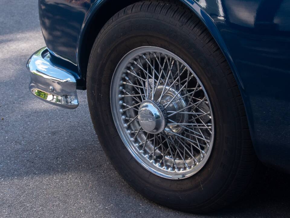 Bild 48/50 von Jaguar Mk II 2.4 (1964)