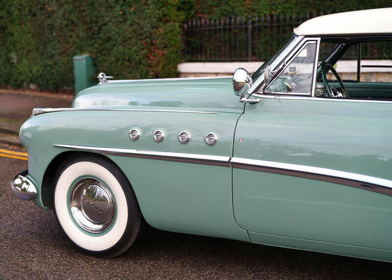 Image 27/44 de Buick Special Riviera Coupé (1949)