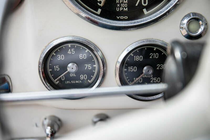 Image 17/49 of Mercedes-Benz 190 SL (1960)