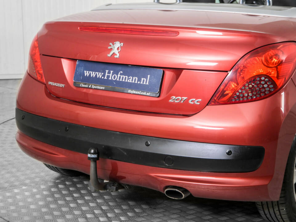 Imagen 27/50 de Peugeot 207 CC 1.6 VTi (2008)
