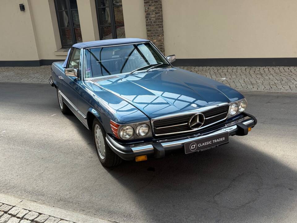 Image 10/88 of Mercedes-Benz 380 SL (1984)