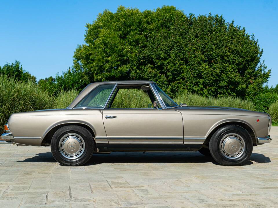 Image 15/50 of Mercedes-Benz 280 SL (1969)