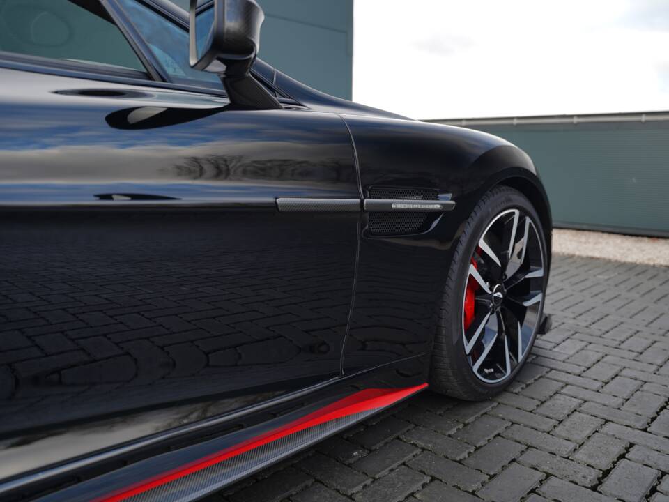 Image 47/50 of Aston Martin Vanquish S Volante (2018)
