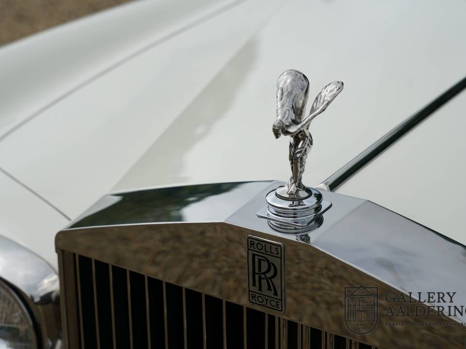 Image 25/50 of Rolls-Royce Corniche I (1972)