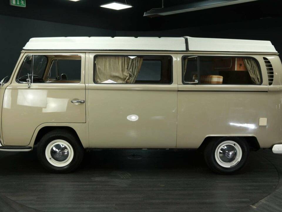 Immagine 3/50 di Volkswagen T2a Westfalia (1969)