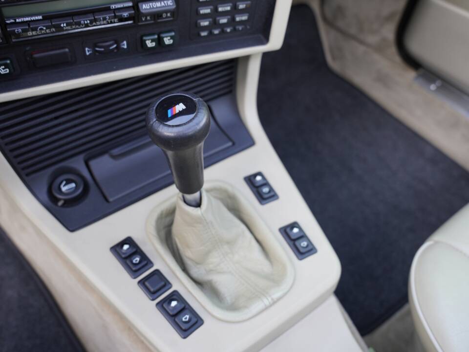 Bild 27/50 von BMW M 635 CSi (1986)