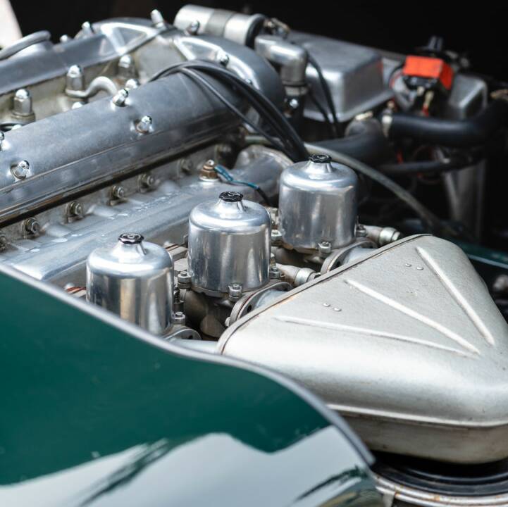 Image 41/48 de Jaguar Type E 4.2 (1965)