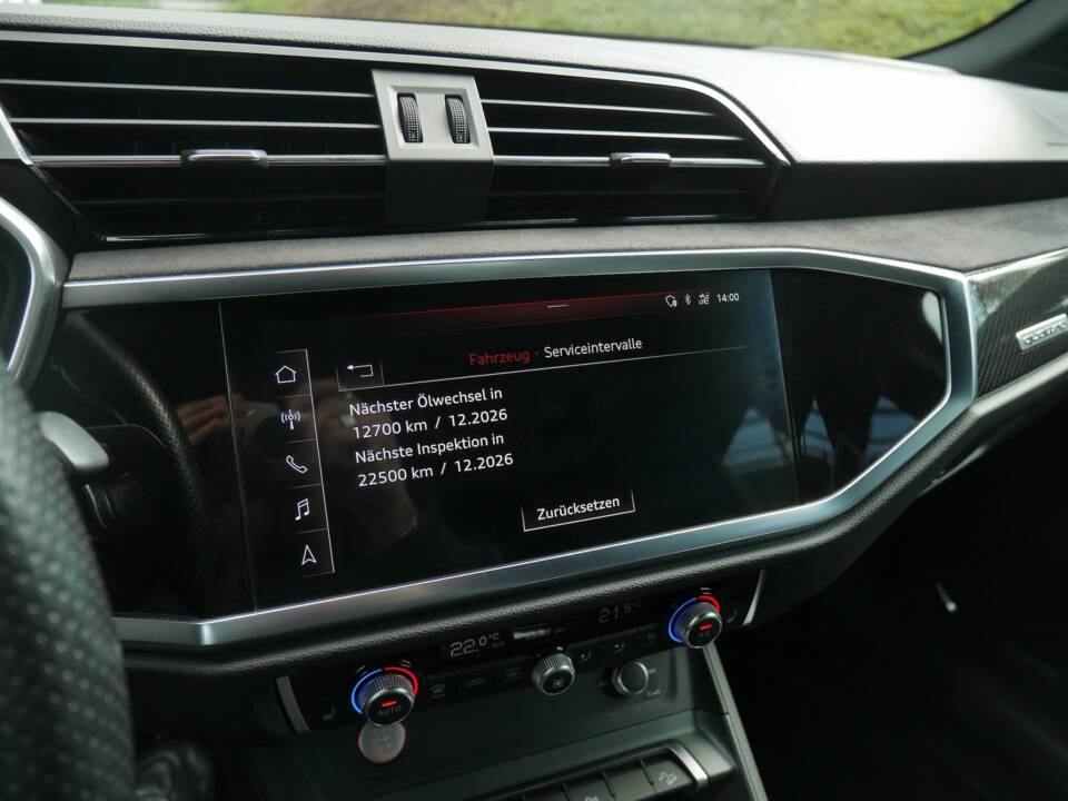 Bild 36/45 von Audi RS Q3 (1900)