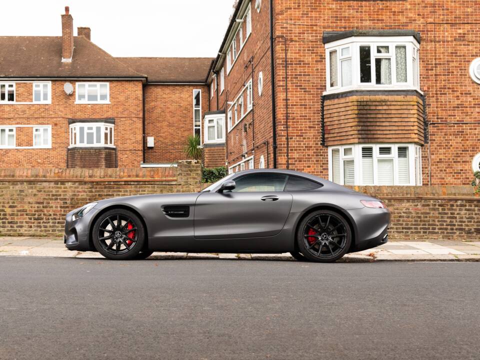 Image 29/50 de Mercedes-AMG GT-S (2015)