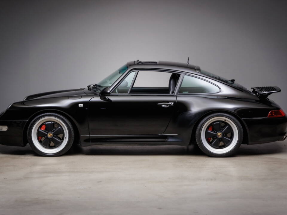 Immagine 9/40 di Porsche 911 Carrera 4S (1998)