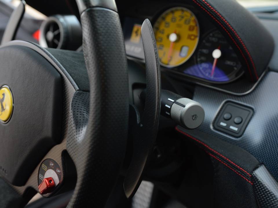 Imagen 13/19 de Ferrari 599 GTO (2010)