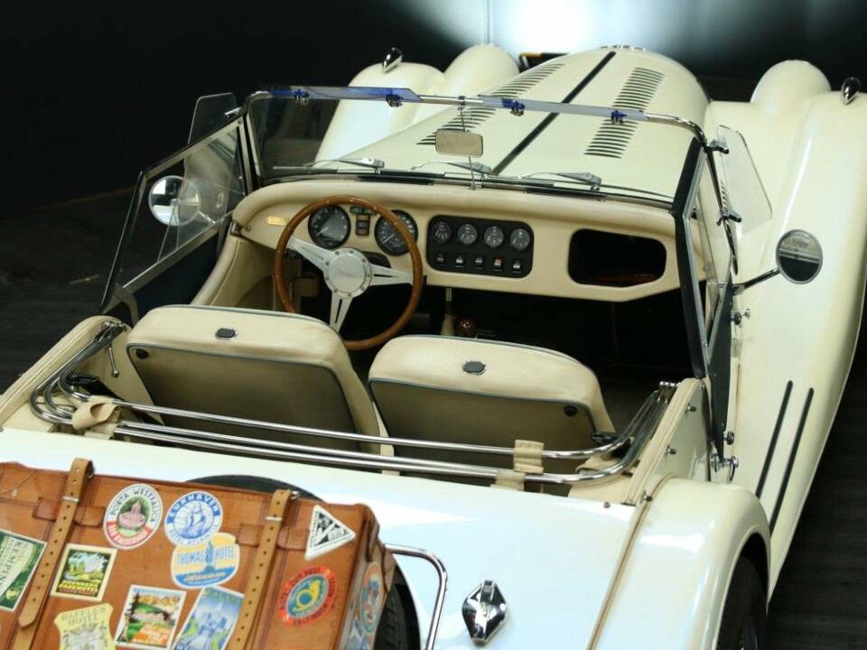 Bild 16/30 von Morgan Plus 8 Inj. (1987)
