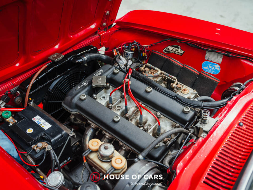Immagine 12/25 di Alfa Romeo Giulia 1600 GT Junior (1974)