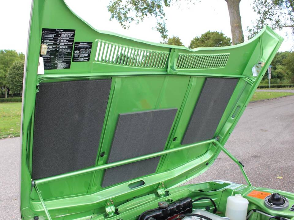 Bild 21/28 von BMW 2002 tii (1974)