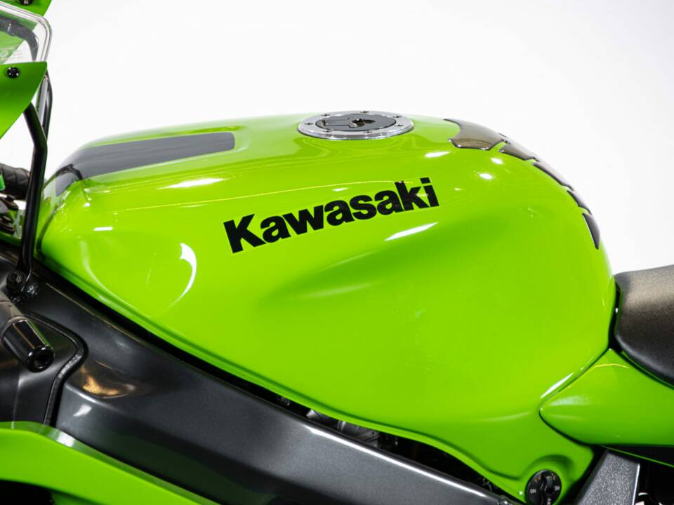 Immagine 18/50 di Kawasaki Ninja 750 ZX-7R (1999)