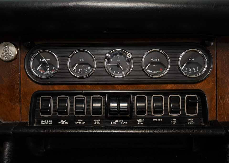 Image 29/31 de Jaguar XJ 6 2.8 (1970)