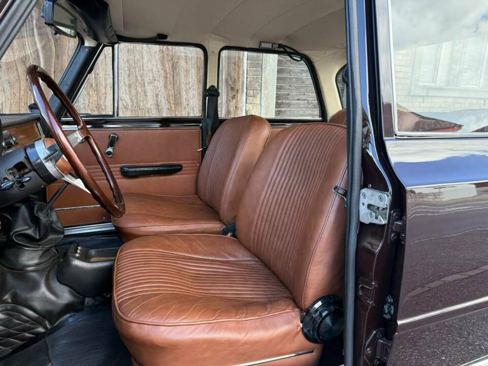 Image 5/21 of Alfa Romeo Giulia Super 1.6 (1972)