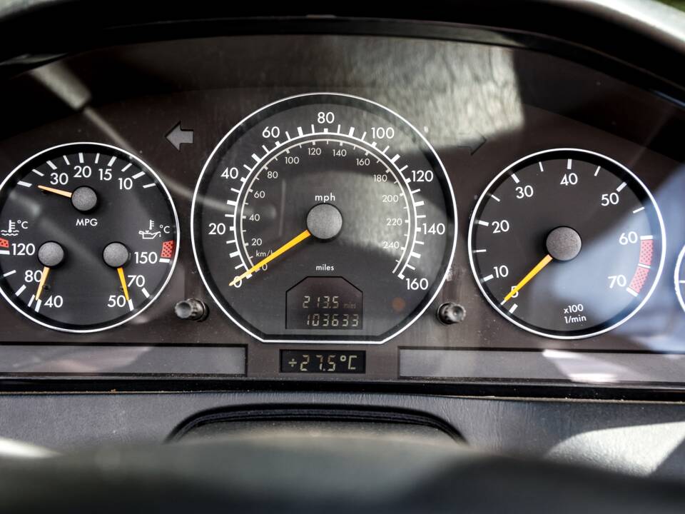 Bild 11/31 von Mercedes-Benz SL 280 (2000)