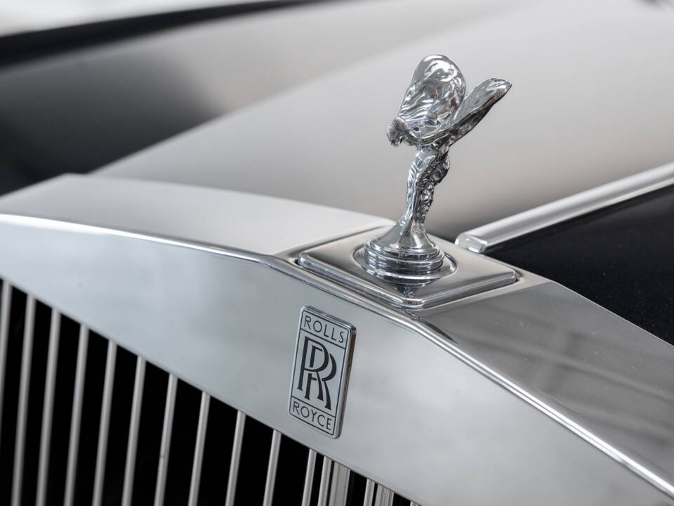 Image 26/32 de Rolls-Royce New Silver Spur (1996)