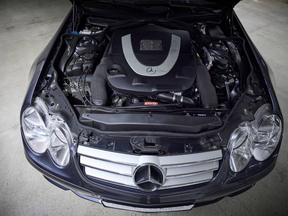 Image 87/99 de Mercedes-Benz SL 550 (2007)
