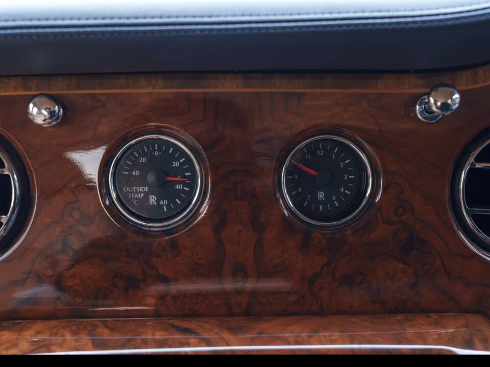 Image 16/27 of Rolls-Royce Silver Seraph (2000)