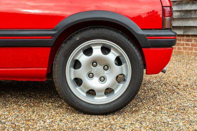 Immagine 13/50 di Peugeot 205 GTi 1.9 (1991)