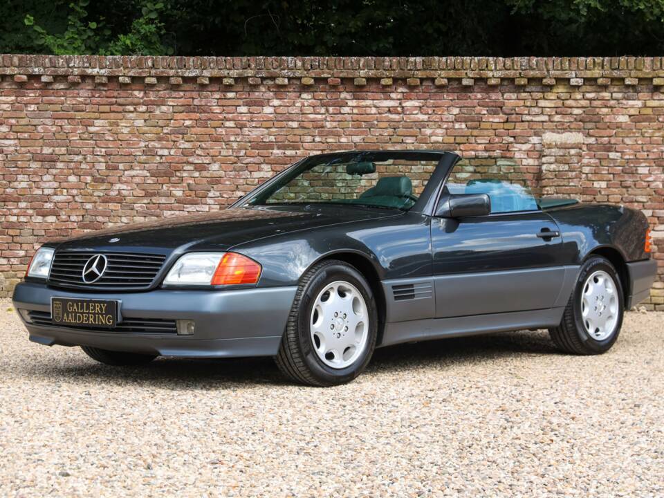 Image 12/50 of Mercedes-Benz 500 SL (1992)