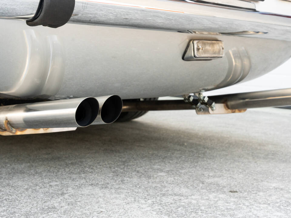Image 20/69 of Ferrari 365 GT 2+2 (1969)