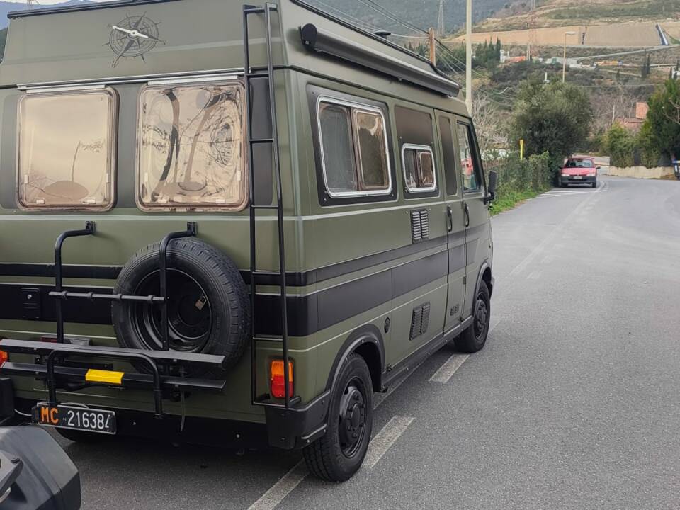 Image 3/92 of FIAT 242 E (1981)