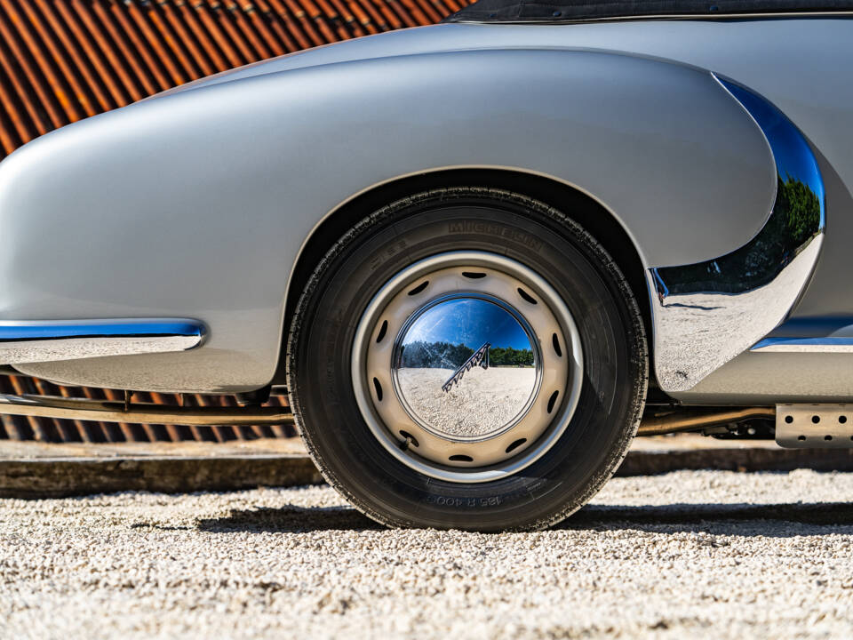 Image 36/37 of Lancia Aurelia B50 (1951)