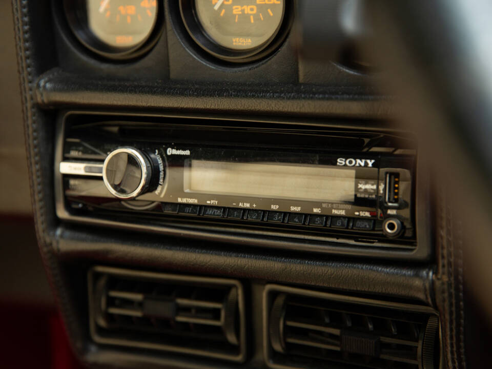 Immagine 25/49 di Ferrari 328 GTS (1988)